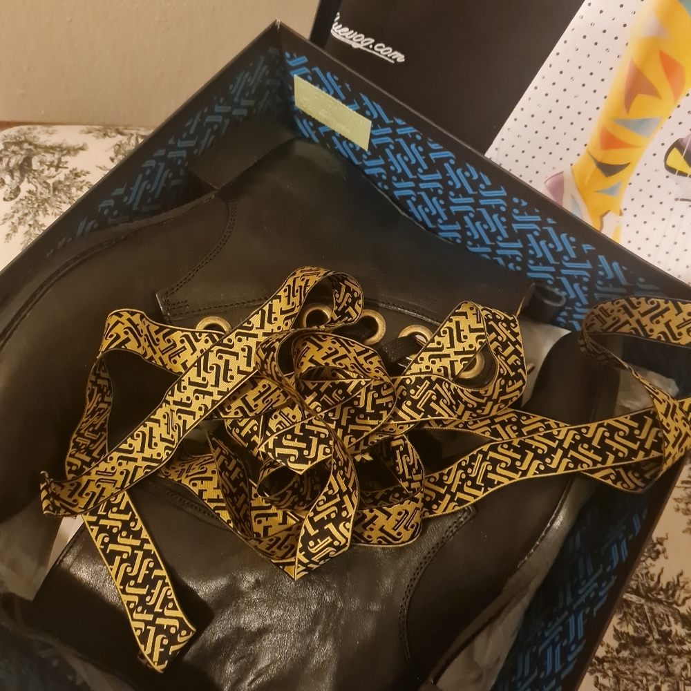 NWT John Fluevog Da Costa Biblio laced up leather ankle boots Size 9 Wome - Picture 12 of 15